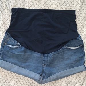 Maternity XL shorts